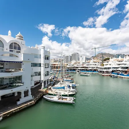 Luxury Marine Wifi Apartmán *